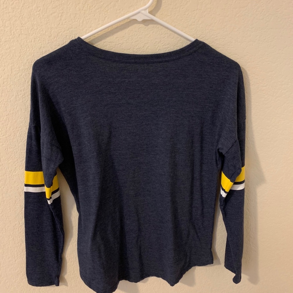 nuggets tee! - Picture 3 of 3